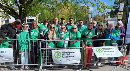 Cheer Team  London Marathon (1)