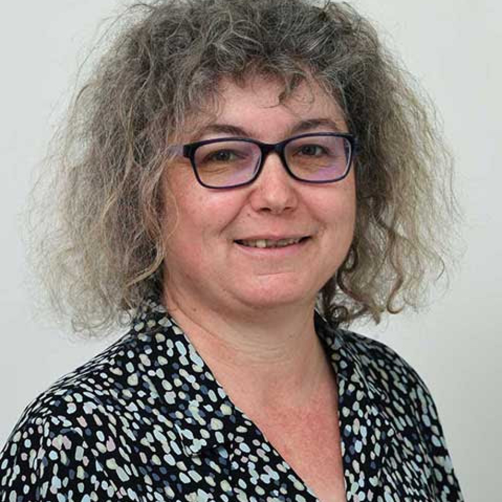 Sarah Wright - Driving webinar host